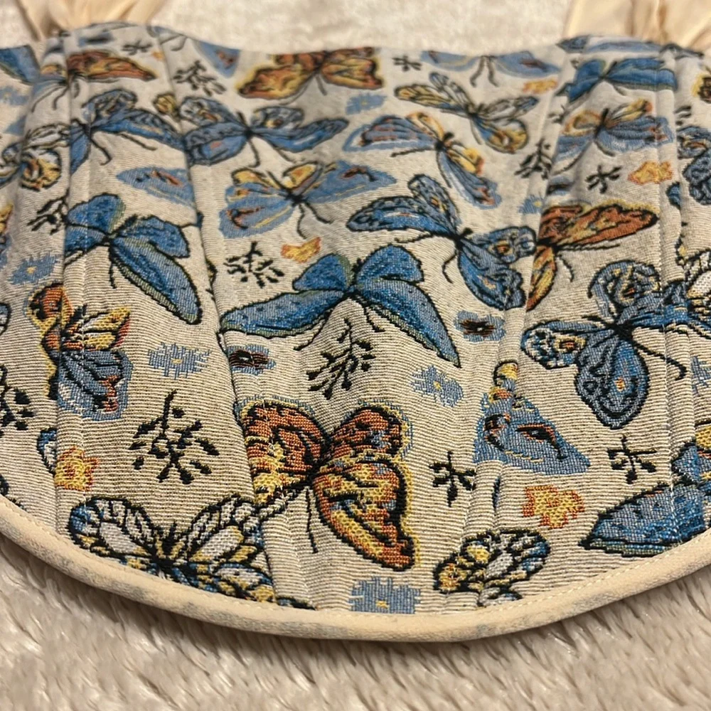 VICI Roam Free Butterfly Corset Crop Top - Picture 14 of 16